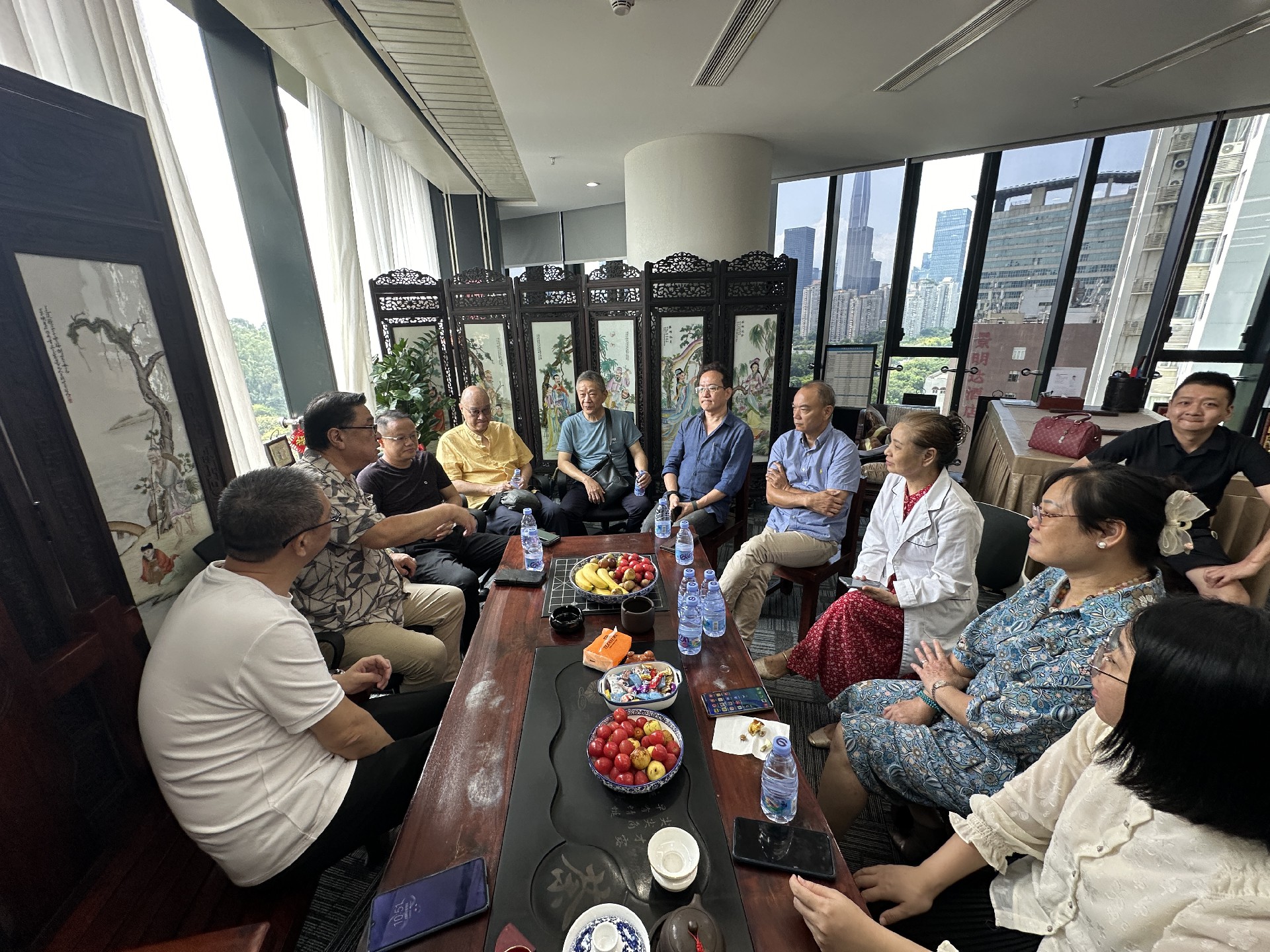 2024-08-08 世界五邑商會(huì) 與 深圳思凡生命健康科技有限公司簽約儀式 推動(dòng)細(xì)胞醫(yī)學(xué)研究